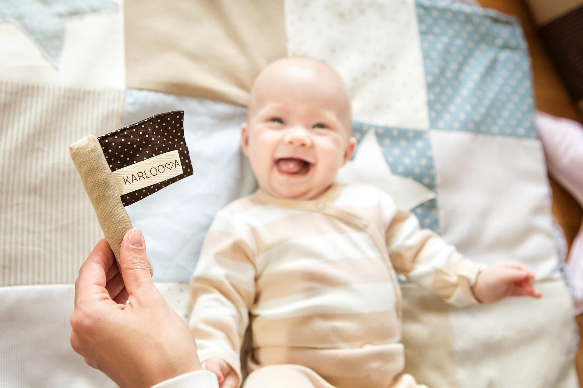 Gift Pack For Babies: Comfort blanket and a Flag